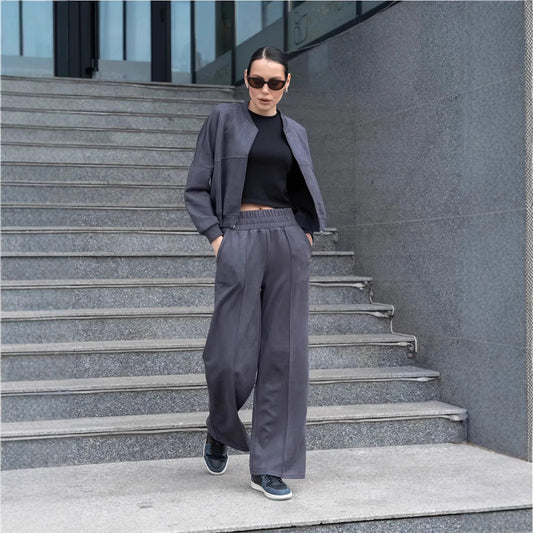 Oversized sport jacket for women with elastic sleeves and wide pants Chic und Stil