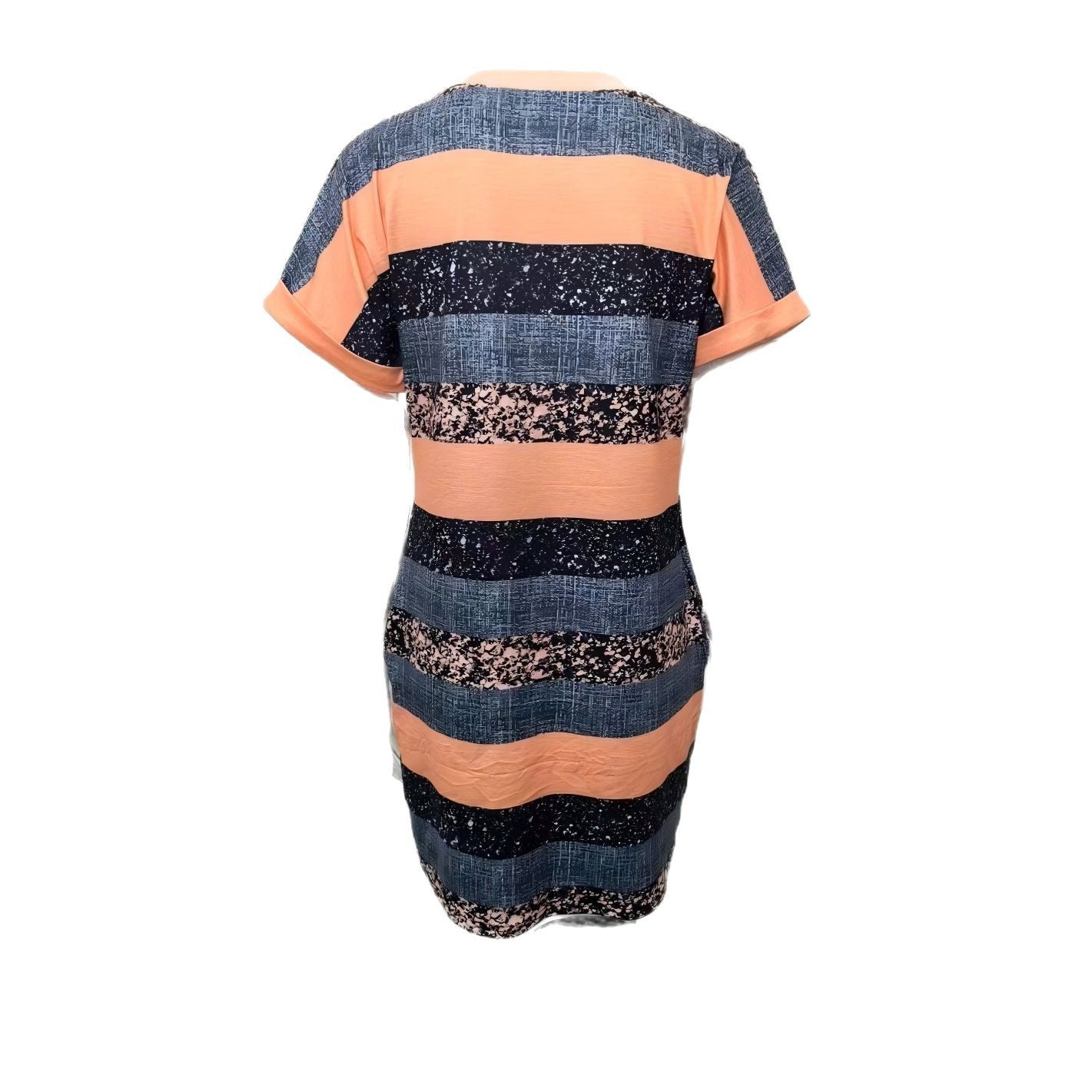 Robe de loisirs pour femmes avec motif rayé à la mode Chic und Stil