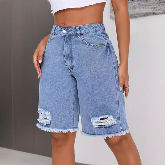 Shorts en denim détruit pour femmes au style décontracté avec ourlet effiloché et détails de déchirure à la mode Chic und Stil