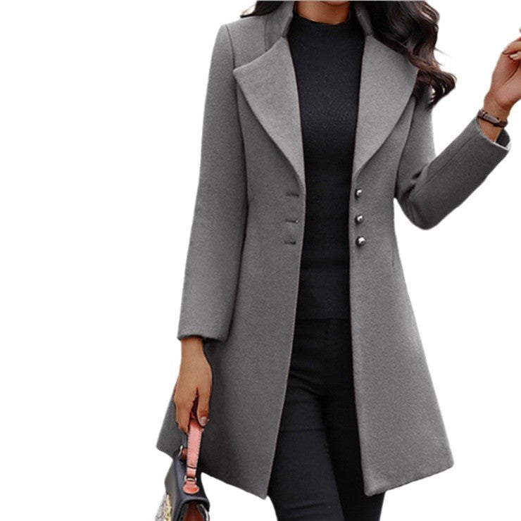 Dames élégante veste avec des détails classiques et une silhouette étroite Chic und Stil
