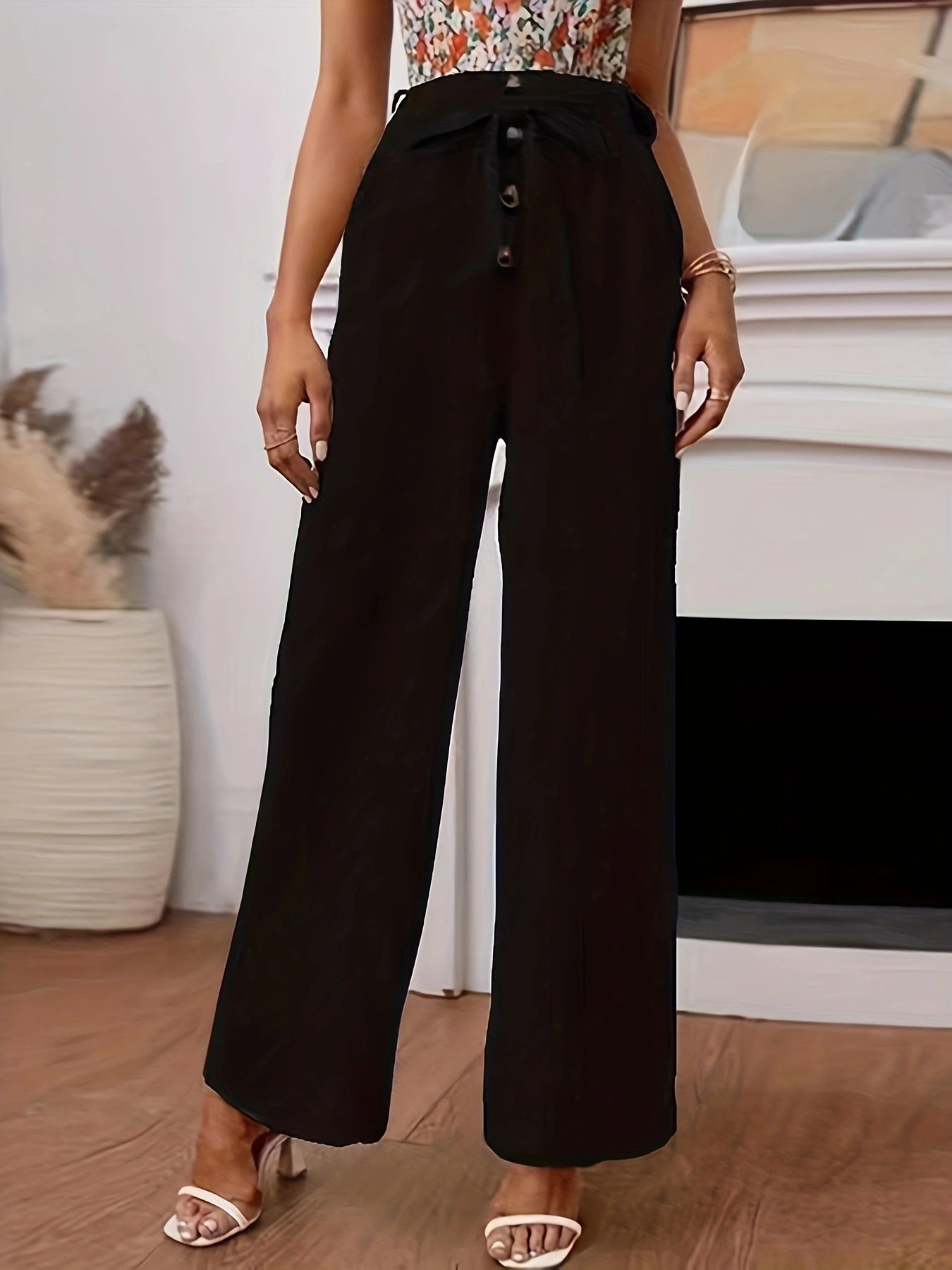 Women's Palazzo Pants with stylish belt and trendy button details Chic und Stil