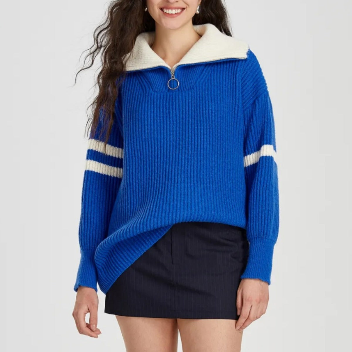 Pull décontracté pour femmes dans un style sportif avec col montant et fermeture éclair Chic und Stil