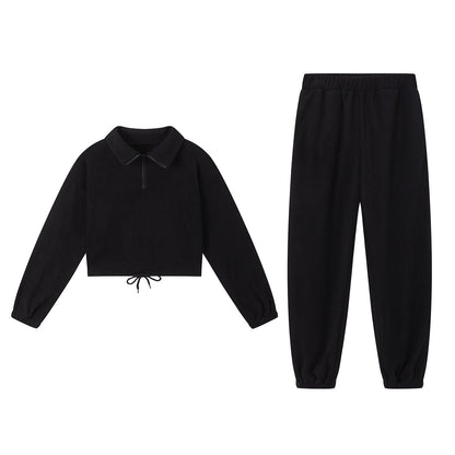 Leisure jumpsuit for women with cropped top and stretchy pants Chic and Style