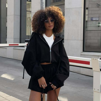 Casual hoodie and shorts set Chic und Stil for women