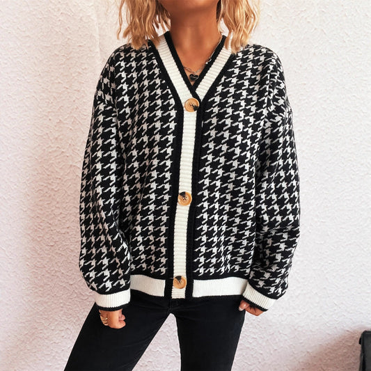 Cardigan en tricot décontracté pour femmes avec un motif à pied de poule à la mode et des boutons en bois Chic und Stil