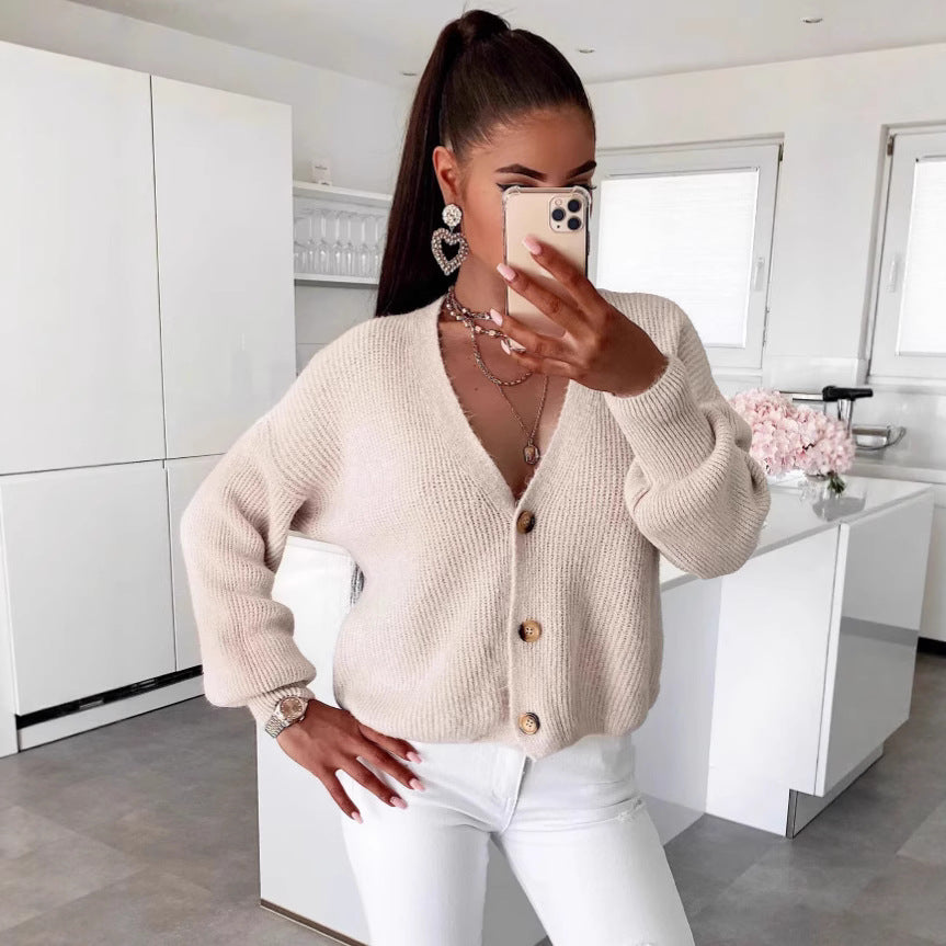 Dames cardigan avec des manches volumineuses et des boutons en bois de haute qualité Chic und Stil