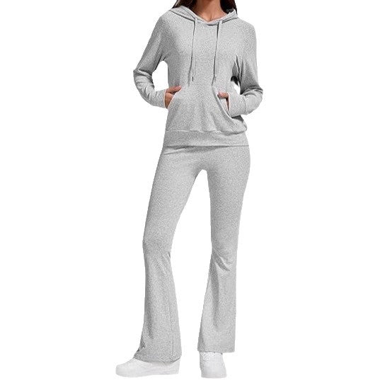 Dame ensemble de sport à capuche avec pantalons évasés Chic und Stil