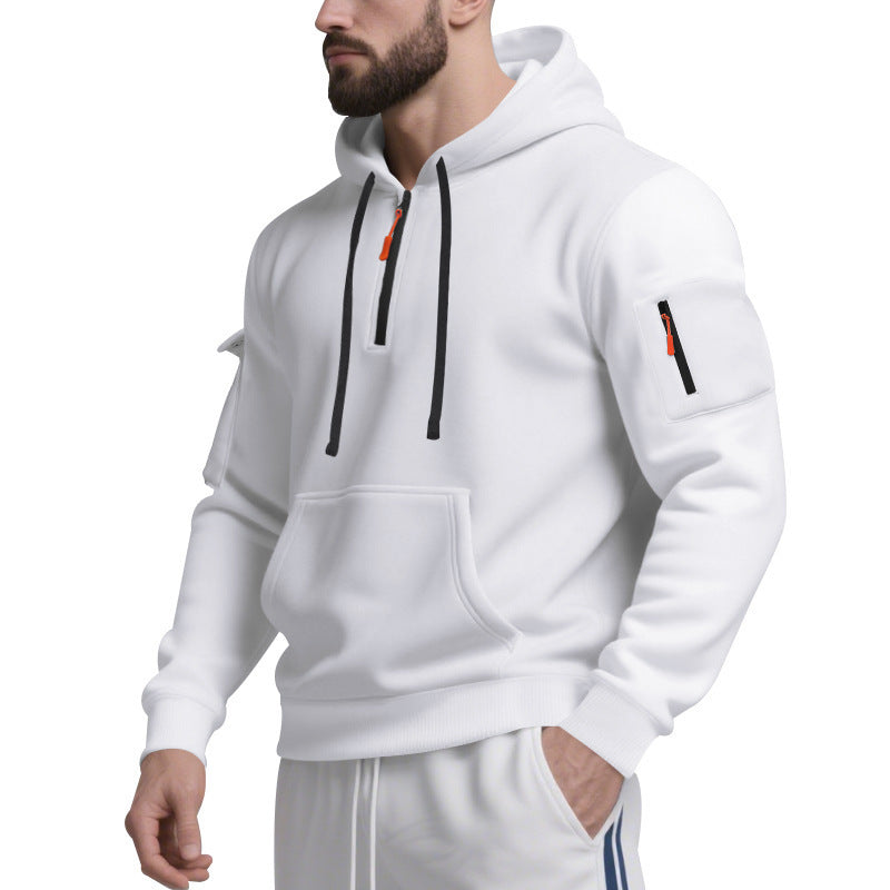 Functional hoodie for men with contrasting zipper and practical pockets Chic and Style