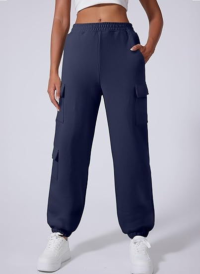 Cargo pants for ladies with elastic waist and practical side pockets Chic and Style