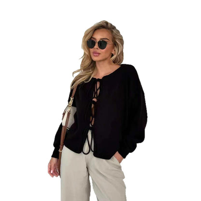 Pull en tricot pour femmes avec un lacet élégant et une coupe confortable Chic und Stil