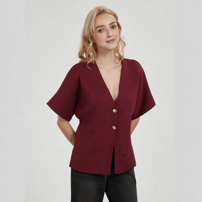 Dames cardigan à la mode avec décolleté en V profond et élégante patte de boutonnage Chic und Stil