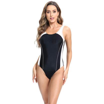 Maillot de bain sportif pour femmes avec dos nageur et design sculptant Chic und Stil