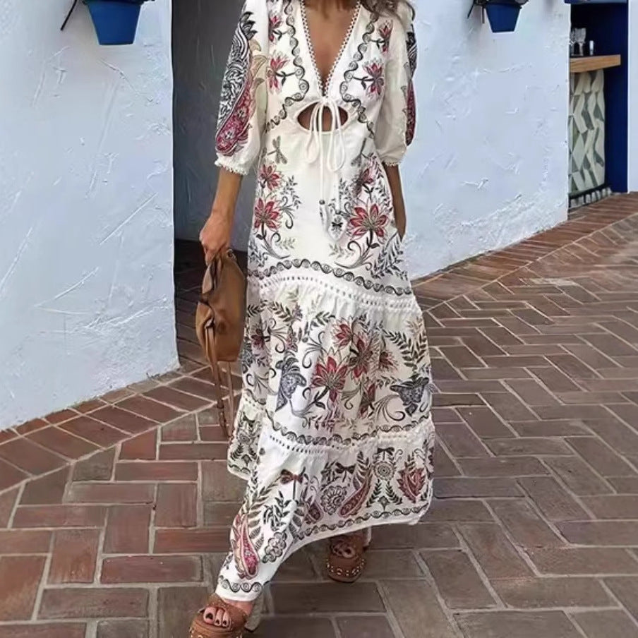 Robe maxi femme avec broderies florales et décolleté en V Chic und Stil