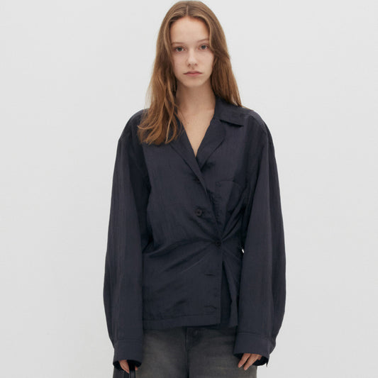 Chemisier élégant pour femmes avec un design innovant à enrouler et des épaules dénudées Chic und Stil