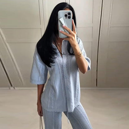 Elegant knit pants for women with structured pattern Chic und Stil