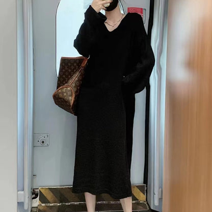 Robe en tricot pour femmes avec décolleté en V profond et manches larges Chic und Stil