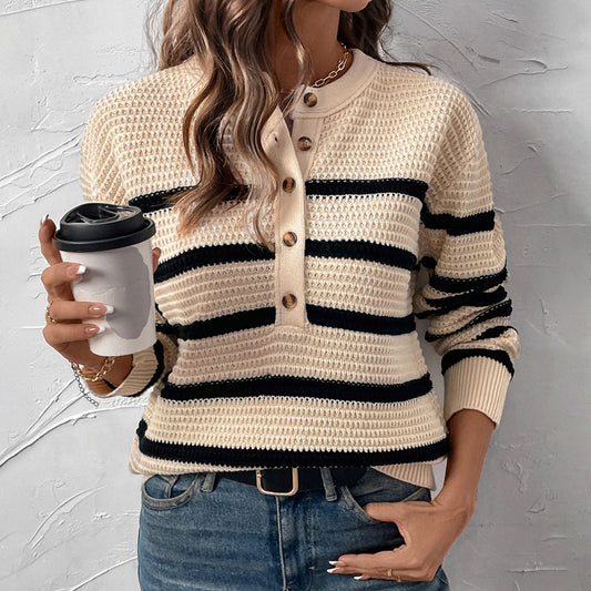 Pull en tricot à la mode pour dames avec patte de boutonnage et motif rayé Chic und Stil