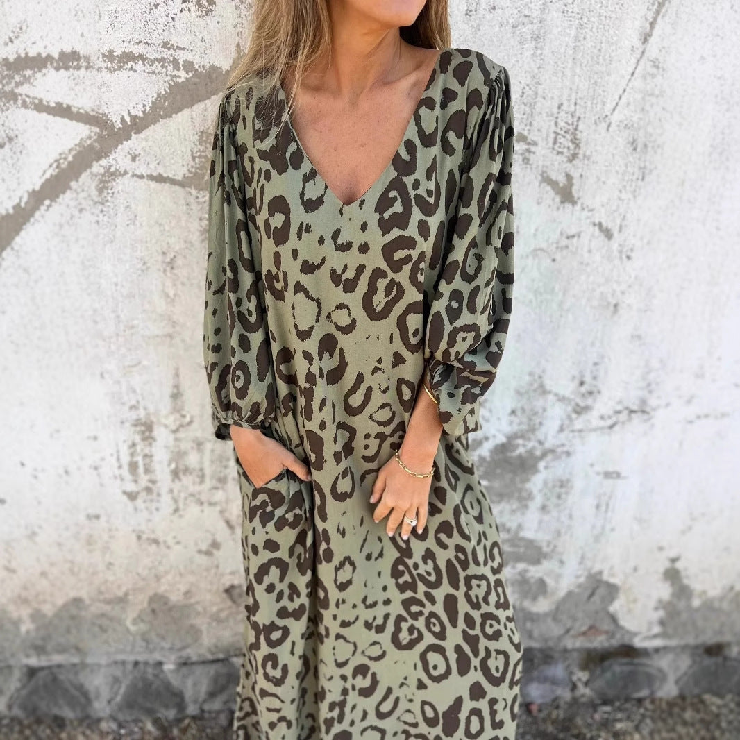 Robe maxi pour femmes avec décolleté V profond et poches latérales Chic und Stil