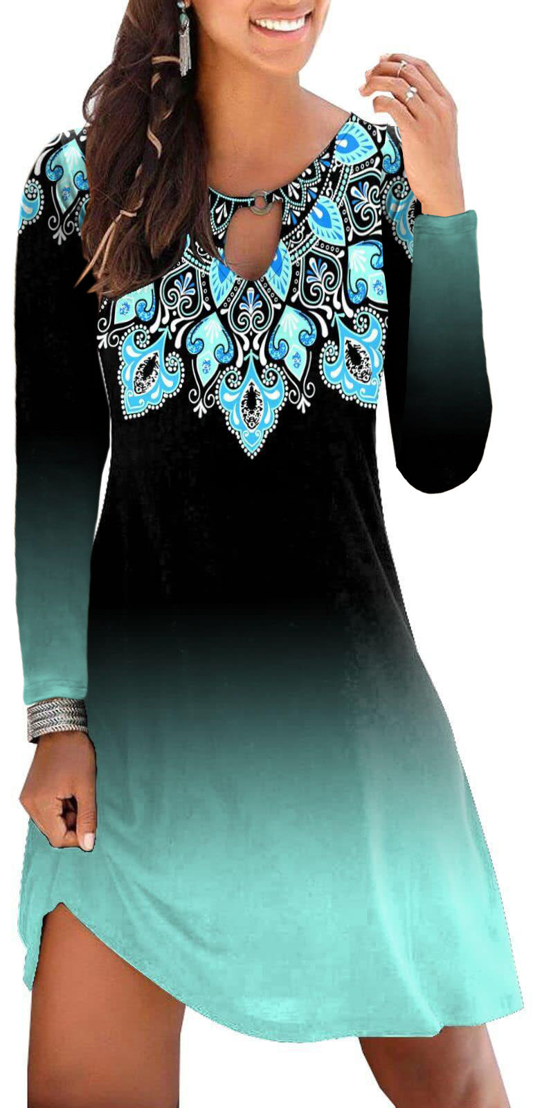 Robe d'été décontractée pour femmes avec des accents floraux et décolleté en V Chic und Stil