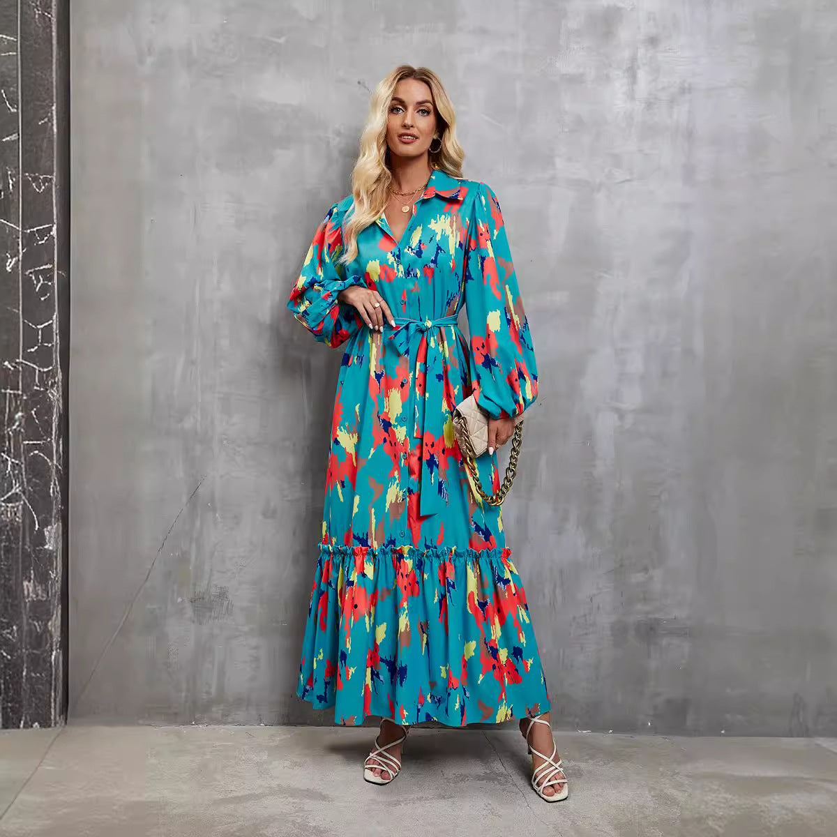 Damen elegantes Maxikleid mit hochgeschlossenem Kragen und farbenfrohem Muster Chic und Stil