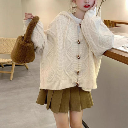 Cardigan surdimensionné pour femmes avec capuche et motif en tricot torsadé Chic & Stil
