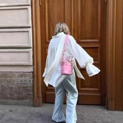 Dames Élégante blouse avec col en nœud et manches volantes Chic und Stil