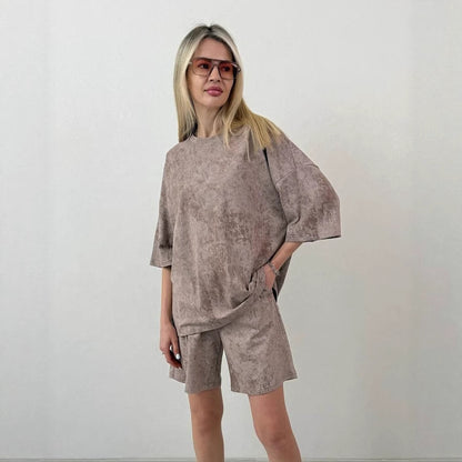Dames ensemble décontracté à manches courtes en matériau doux avec shorts confortables Chic und Stil