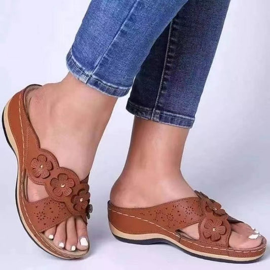Sandales fleuries confortables pour femmes avec semelle anatomique Chic und Stil