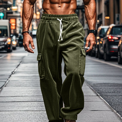 Casual cargo pants for men with an urban style featuring practical pockets and an elastic waist Chic and Style