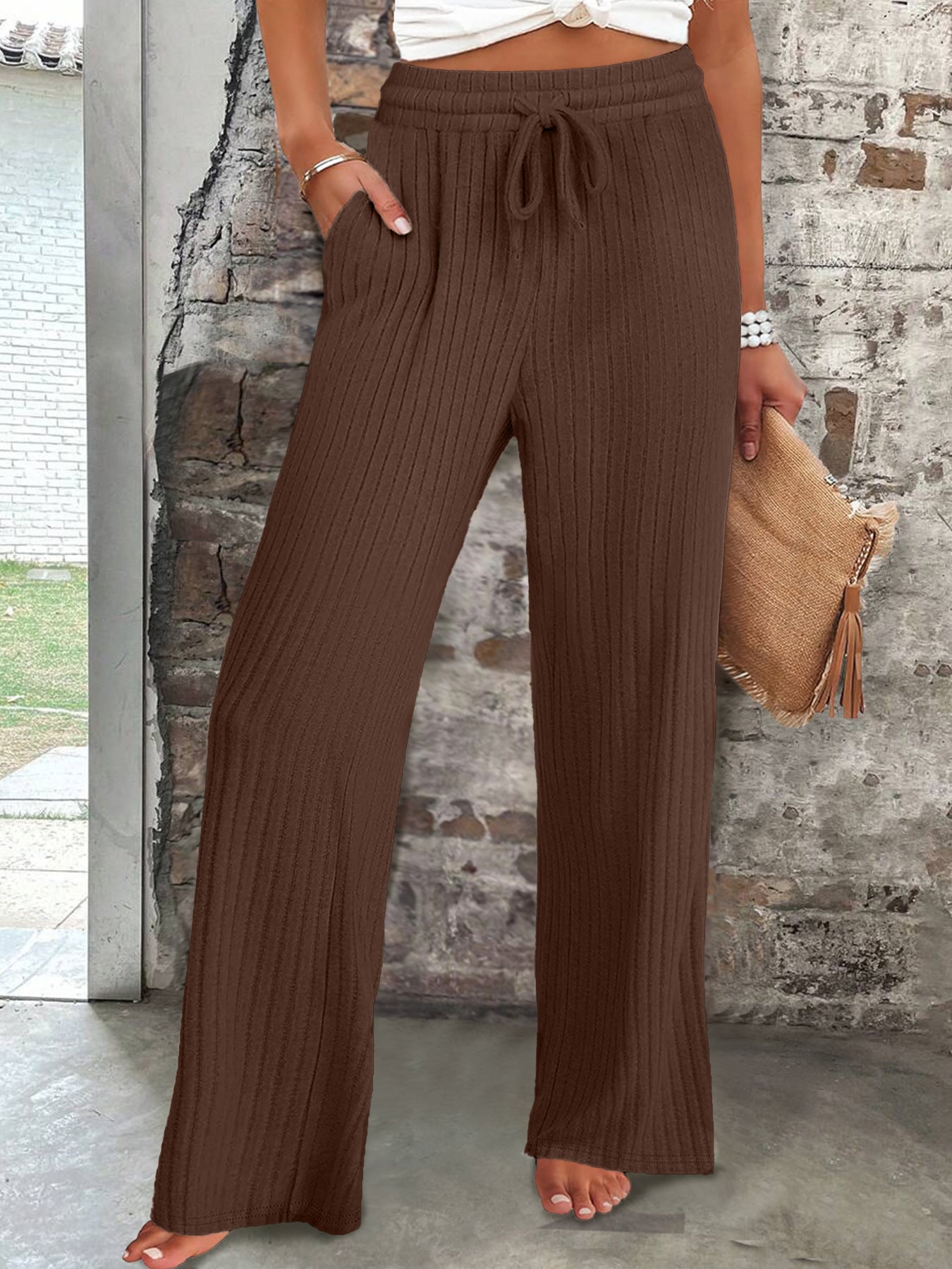 Wide ribbed knit pants for women with elastic waistband Chic und Stil