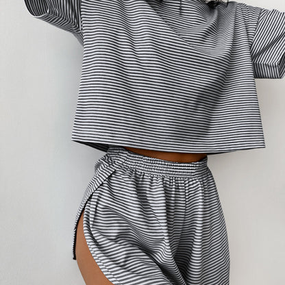 Dames ensemble décontracté stylé avec top court à manches courtes et shorts Chic und Stil
