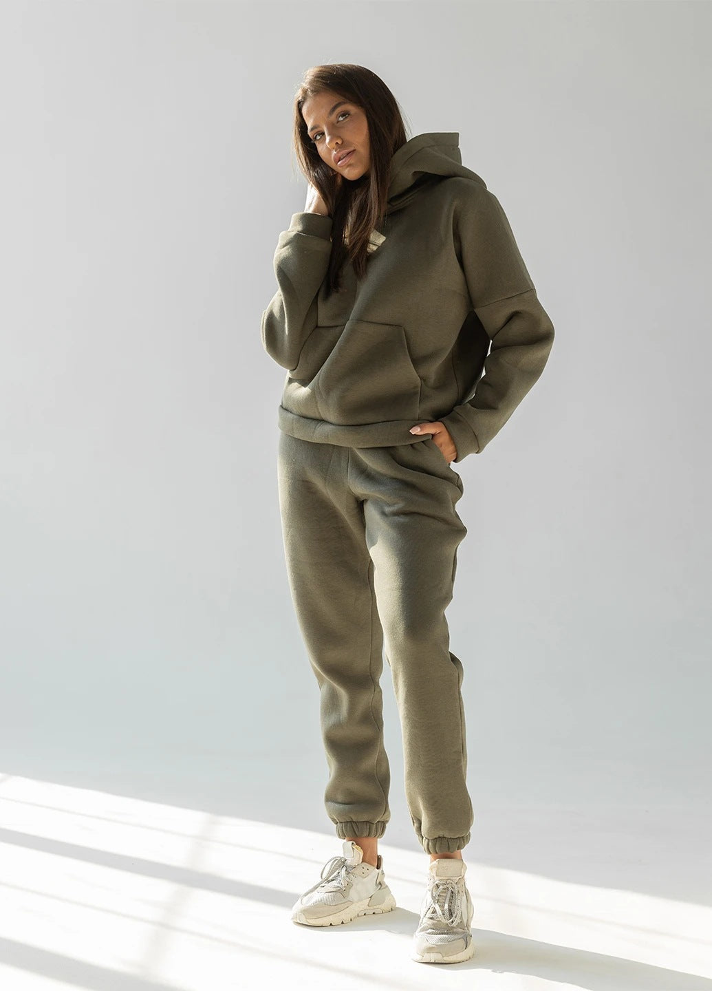 Comfortable Ladies Fleece-Hoodie and Jogging Pants Chic and Stil