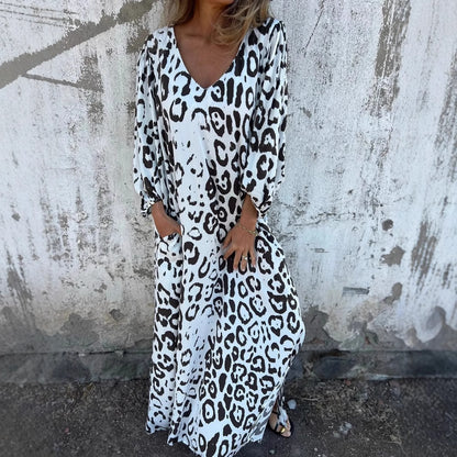 Robe maxi pour femmes avec décolleté V profond et poches latérales Chic und Stil