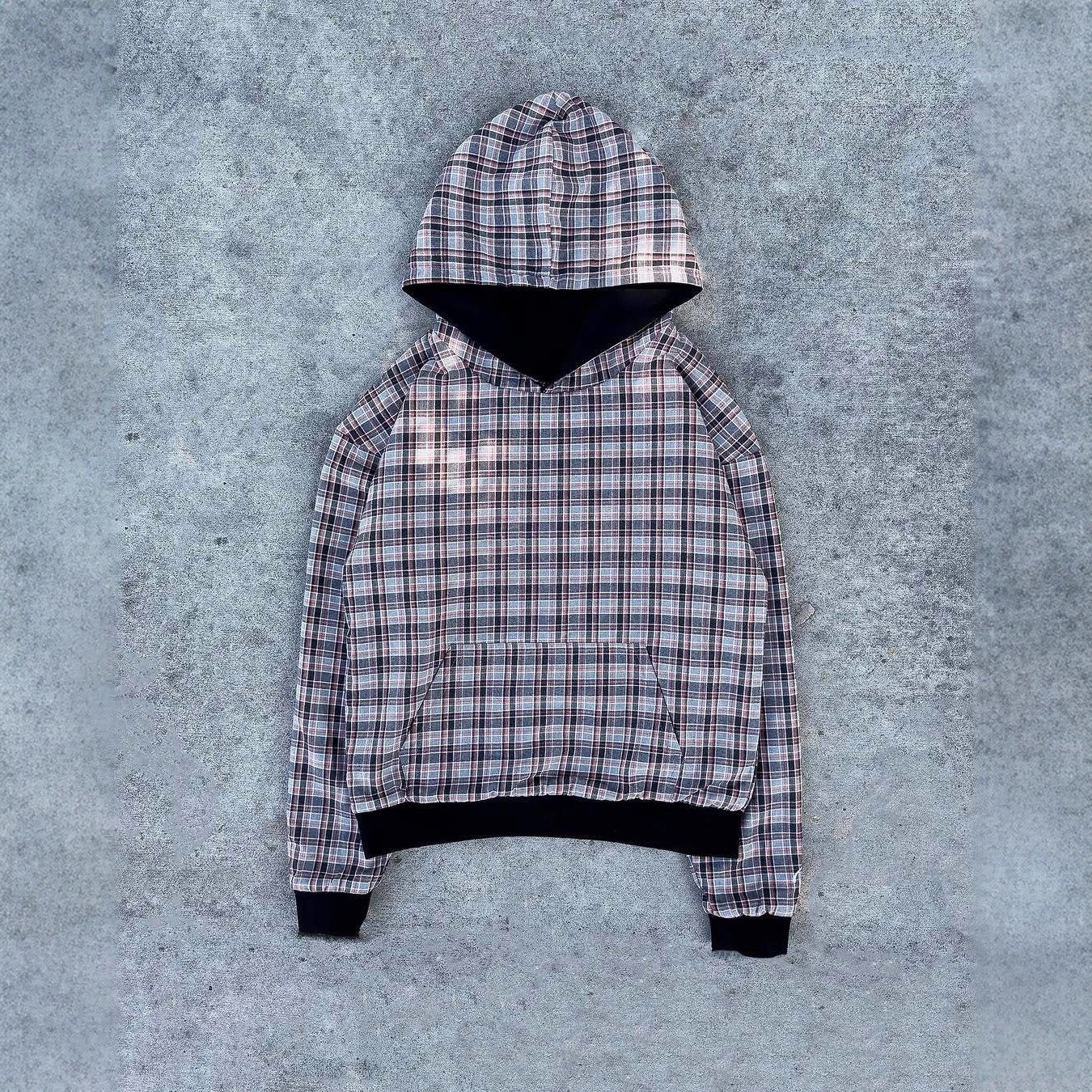 Haut de survêtement décontracté pour femmes avec doublure en matelassé et motif à carreaux contrasté Chic & Stil