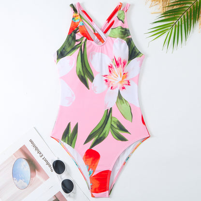 Maillot de bain femme avec un design floral créatif et une élégante jupe enveloppante Chic und Stil