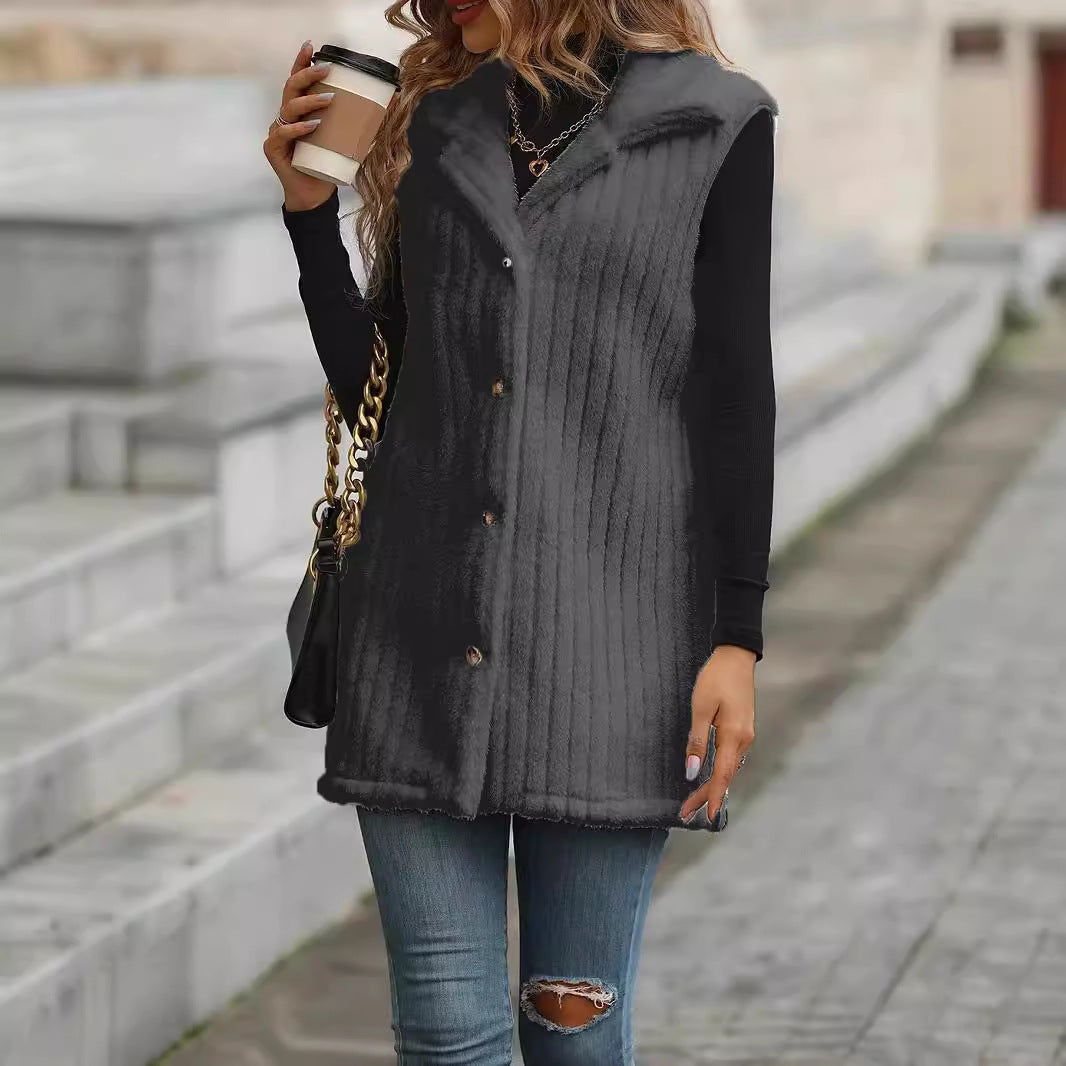 Dames Gilet douillet à manches longues avec patte de boutonnage et design structuré Chic und Stil