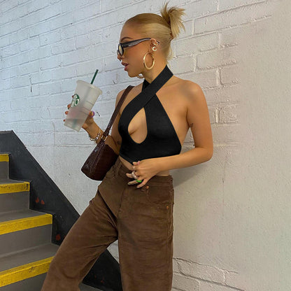 Dame Halterneck Cut-Out Crop Top Chic und Stil