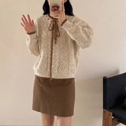 Dames cardigan décontracté avec design en torsades et fermeture à lacet Chic und Stil