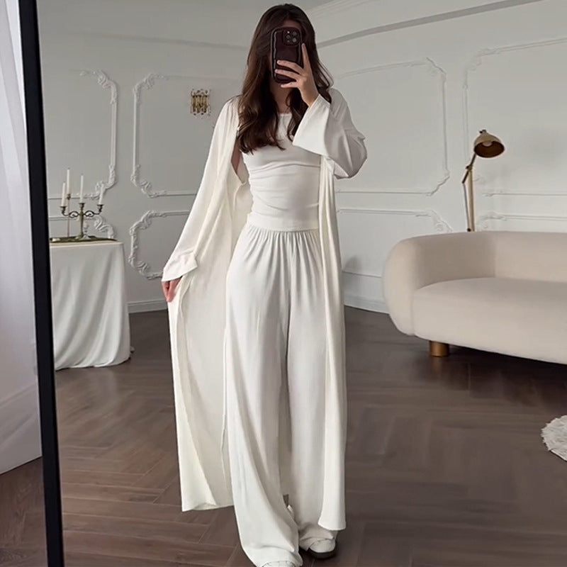 Combinaison de loungewear pour femmes avec un haut à manches longues et un pantalon palazzo large Chic und Stil