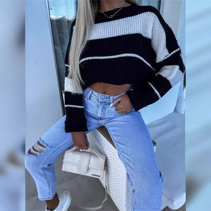 Pull en tricot cropped pour femmes avec des rayures colorées Chic und Stil