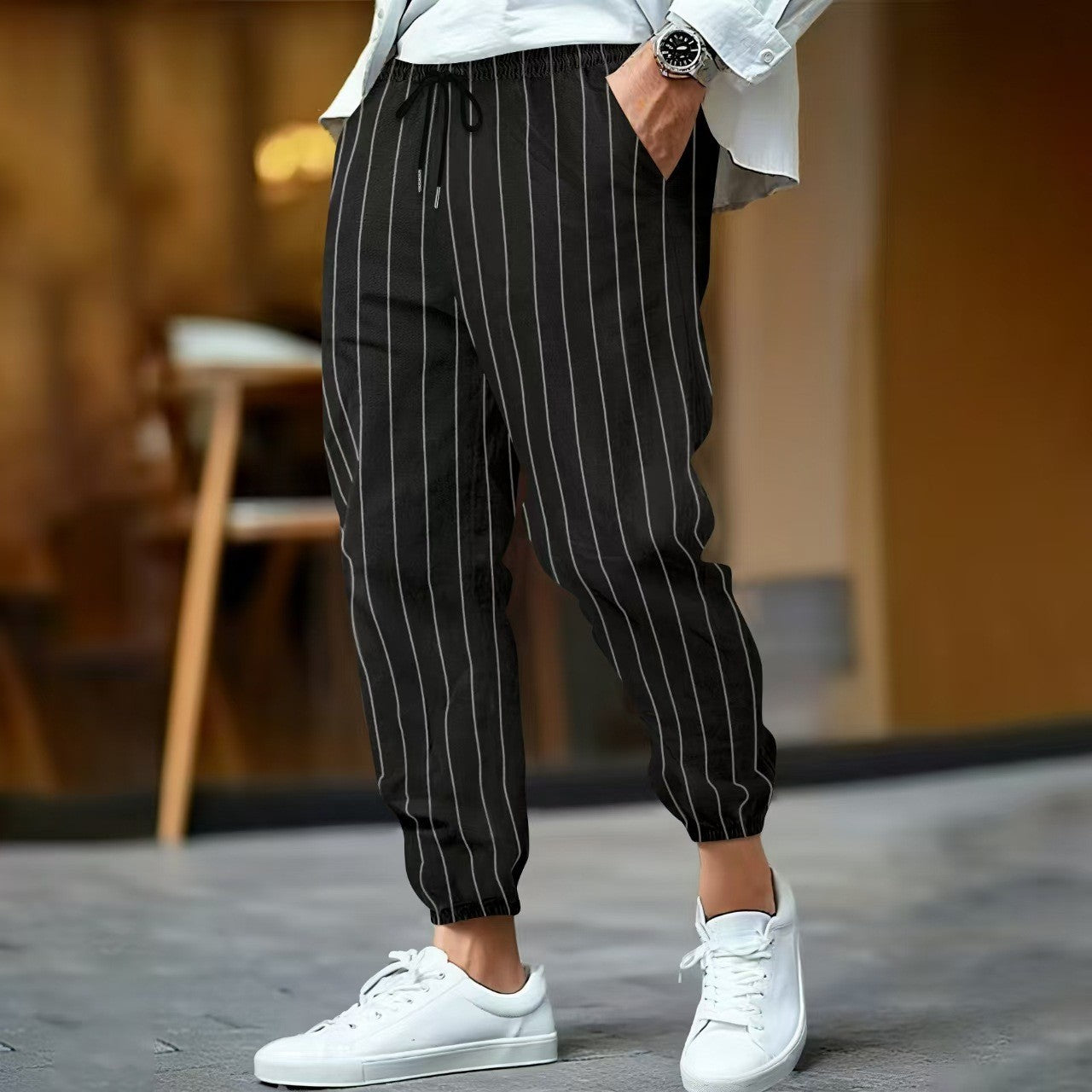 Elegant casual pants for men with a striped pattern Chic and Style