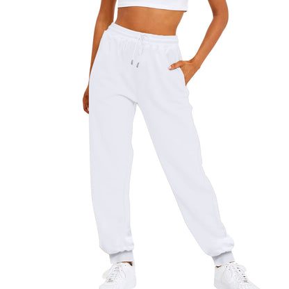 Sporty women's jogging pants with elastic waistband and practical side pockets Chic und Stil