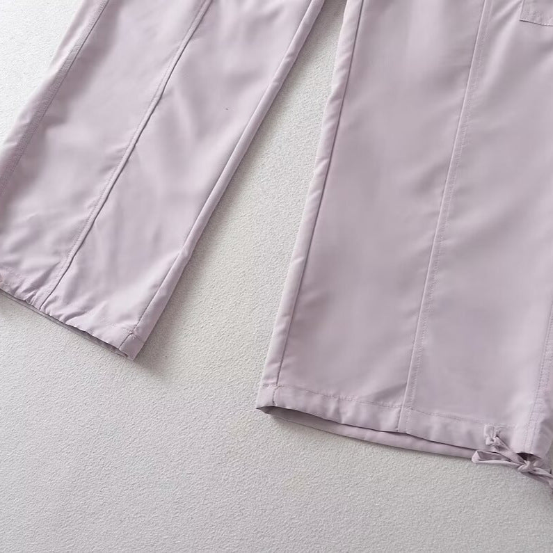 Comfortable cargo pants for women with adjustable waist and functional pockets Chic and Style