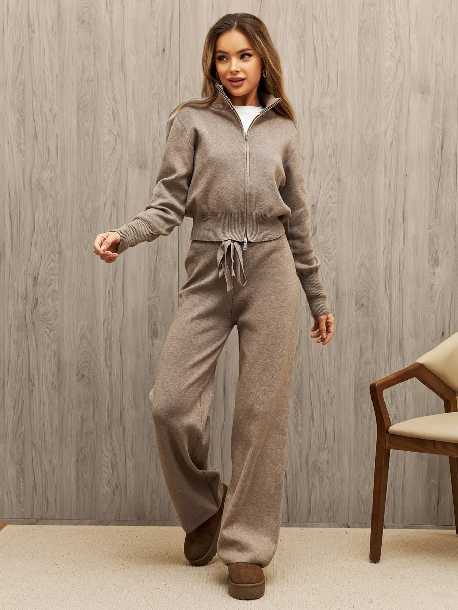 Casual fleece jacket for women with zipper and wide pants Chic und Stil