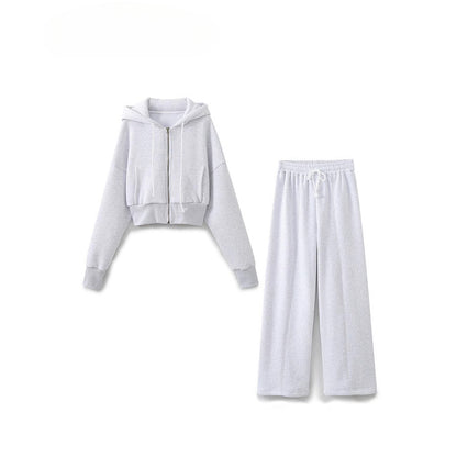 Chic and Style women's cropped hoodie set and jogger pants