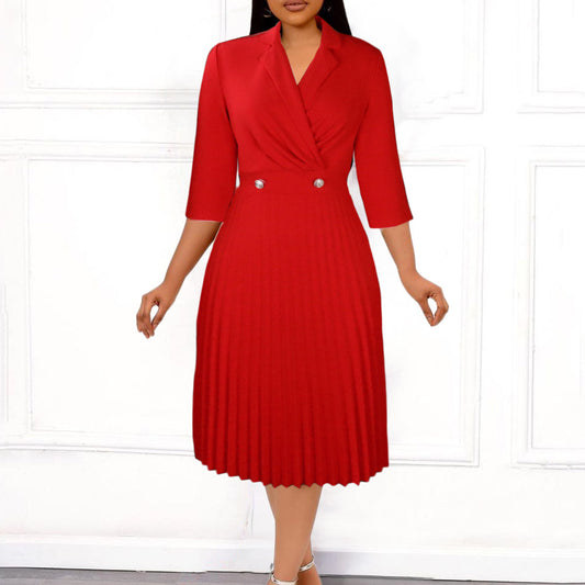 Femme élégant robe portefeuille avec design plissé et col de bureau Chic und Stil