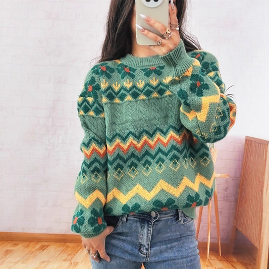 Dames gros tricot pull avec motif zigzag coloré et accents floraux Chic und Stil