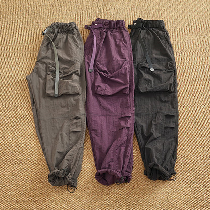 Women’s cargo pants with elastic waist and multifunctional pockets Chic and Style