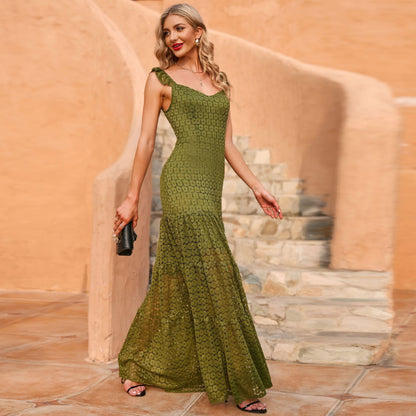 Robe maxi pour femmes avec une structure en crochet exquise et une jupe fluide Chic und Stil