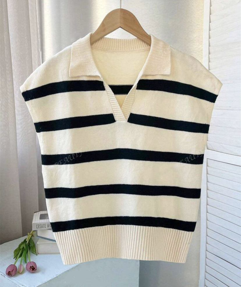 Pull en tricot pour femmes avec un élégant décolleté en V et un motif rayé moderne Chic und Stil